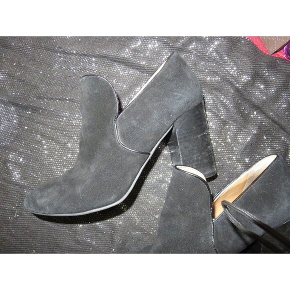 Lucky Brand Wyshing Black Suede Leather Chunky Heeled Boots Booties size 7 - Picture 5 of 11